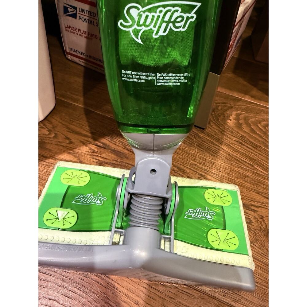 Swiffer Sweep Vac Mop Cordless Stick Vacuum L4000 Washes floor Shorted Blinking